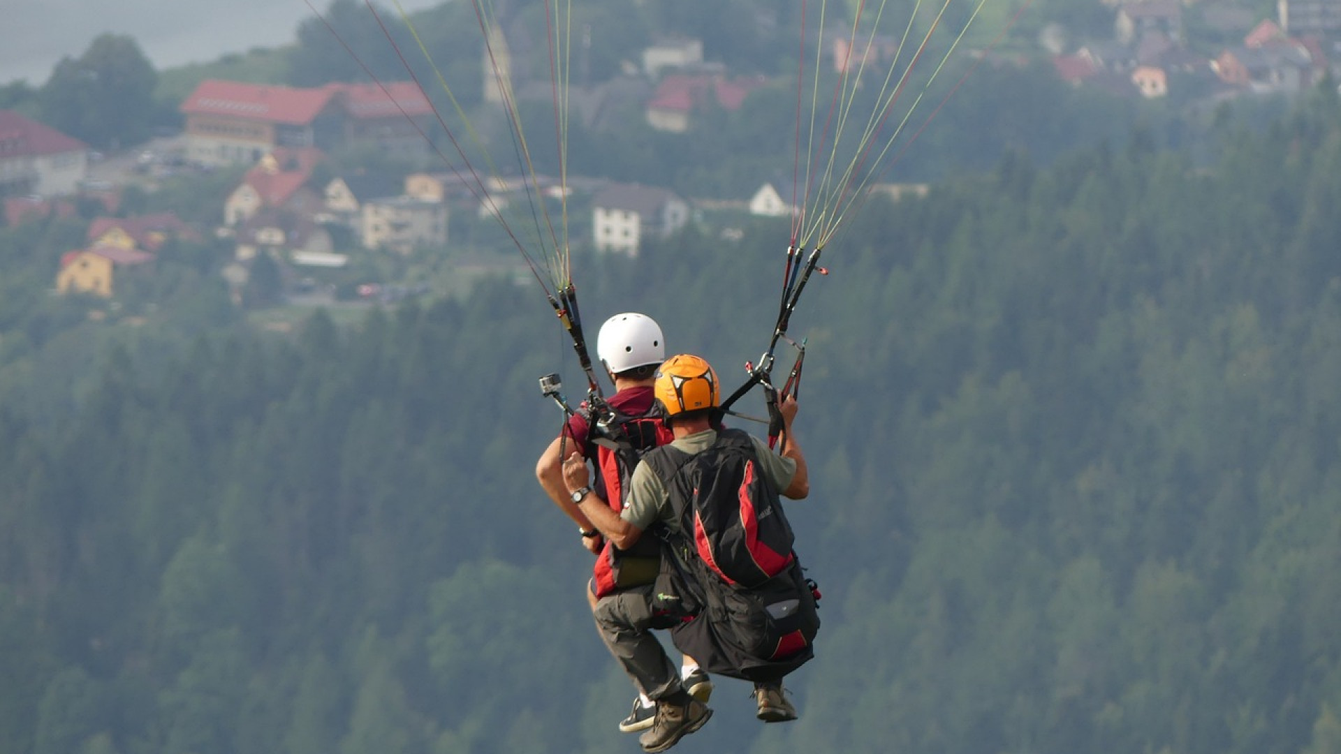 Comment choisir les bonnes lunettes de parachutisme pour votre saut ?