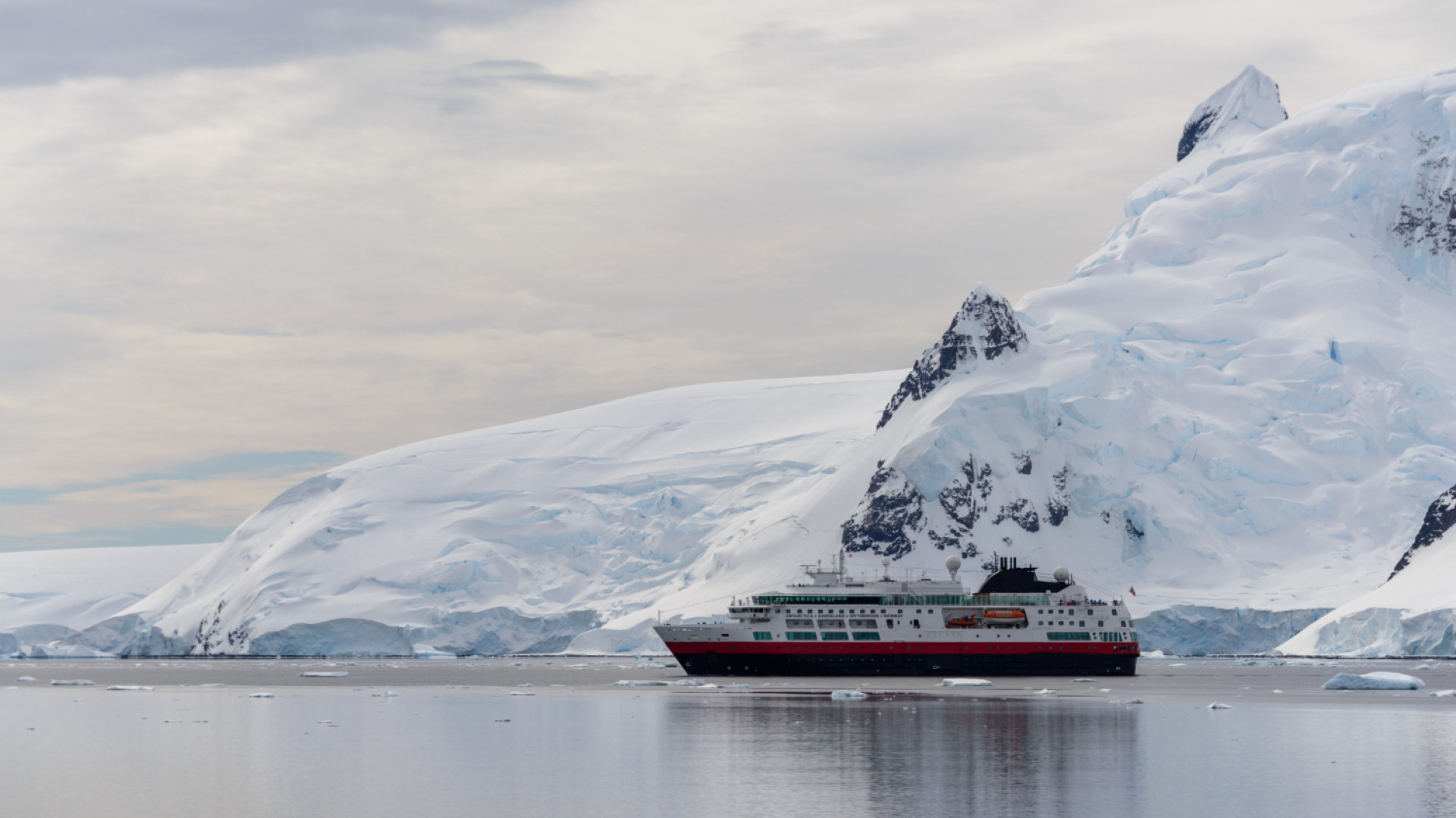 Voyage polaire en toute tranquillité : pourquoi l’assurance est cruciale en croisière ?