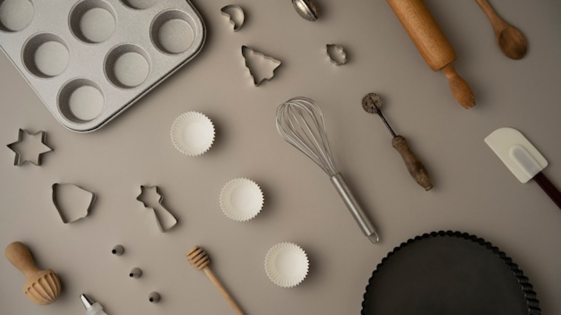Matériel de pâtisserie : les outils incontournables pour réussir vos desserts